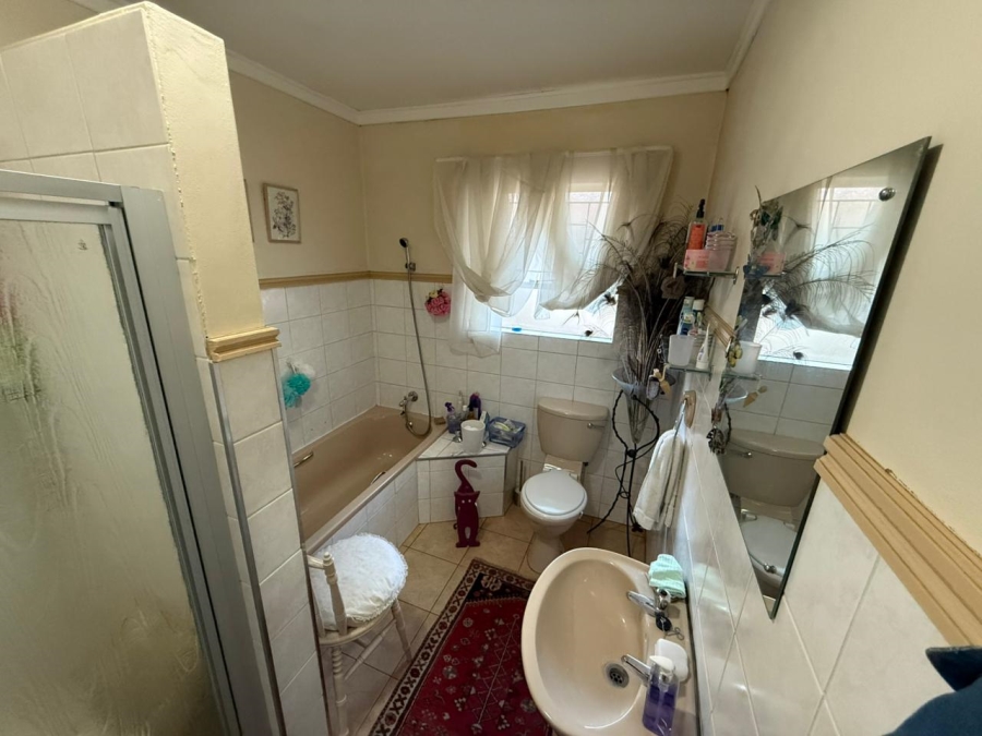 2 Bedroom Property for Sale in Fleurdal Free State